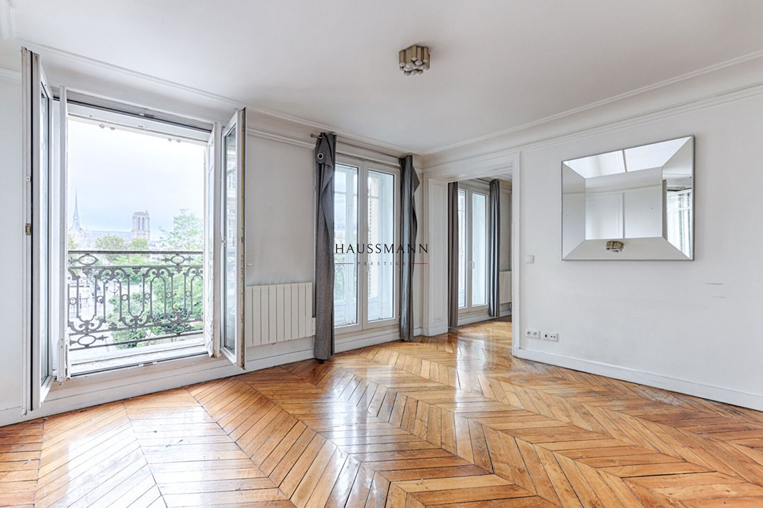 Apartment in Saint Merri, Paris 4e Arrondissement, Paris 2 - 18857036