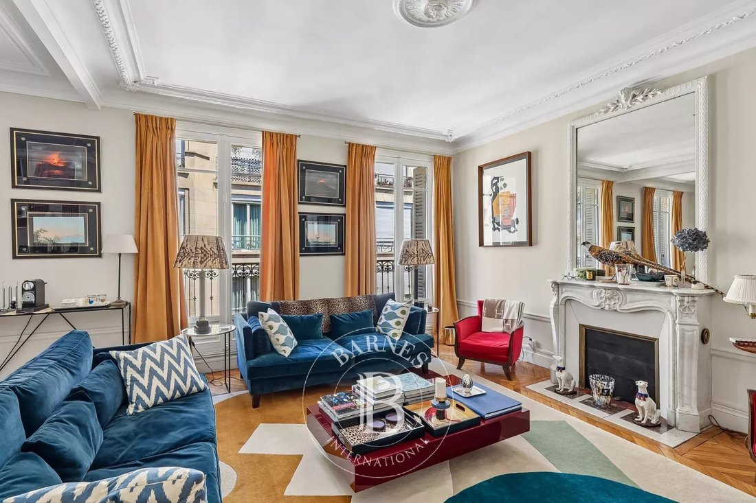 Apartment in Muette Nord, Paris 16e Arrondissement, Paris 1 - 18851821