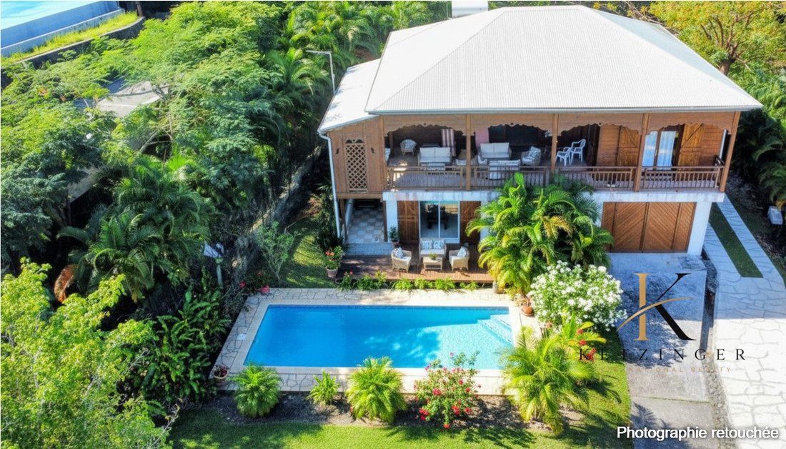 Villa in Deshaies, Basse-Terre, Guadeloupe 2 - 17229182