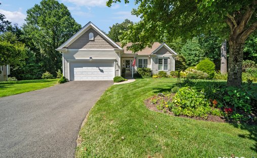House in Oxford, Connecticut, United States 1