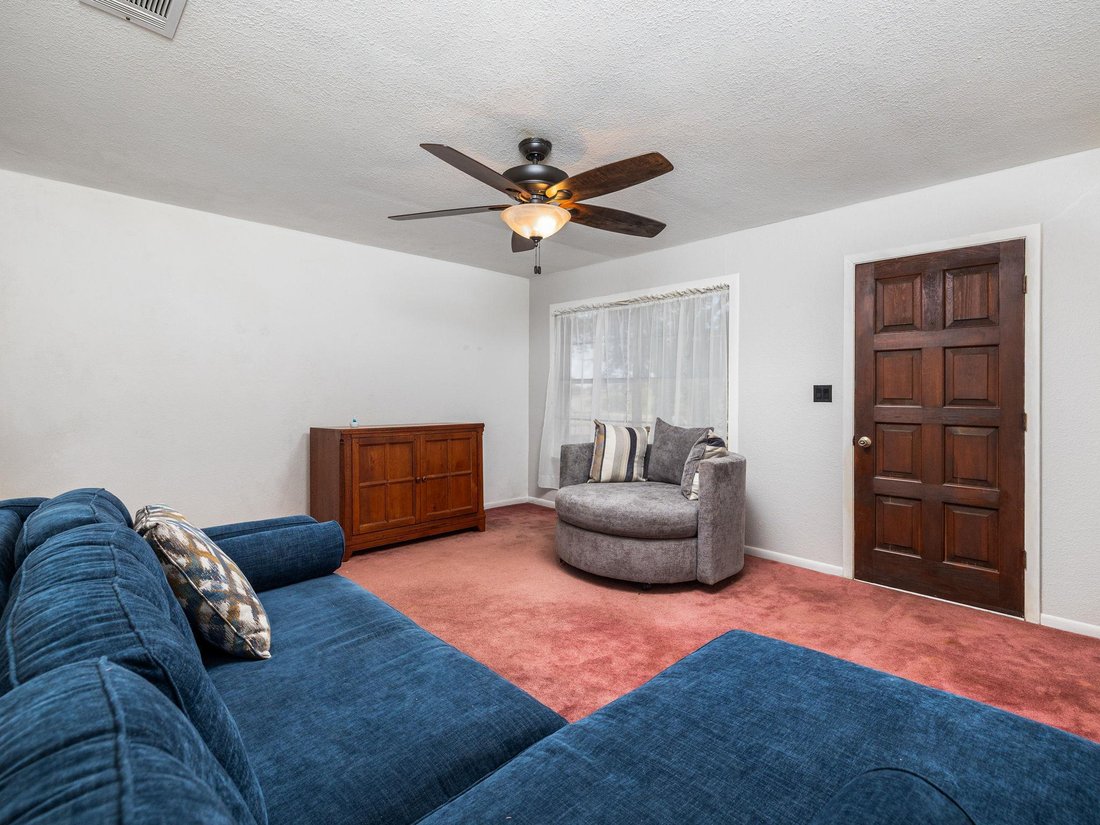House in Taylor, Texas, United States 3 - 18846277
