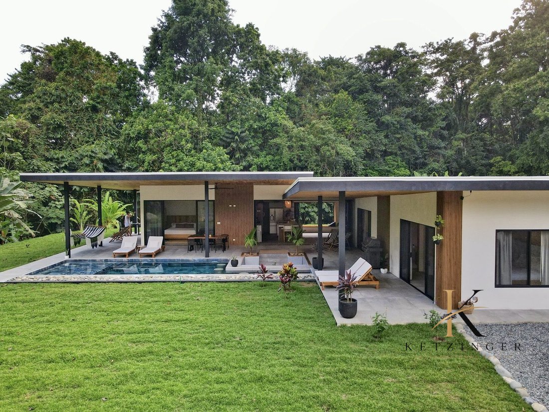 Villa in Ojochal, Puntarenas Province, Costa Rica 3 - 16769248