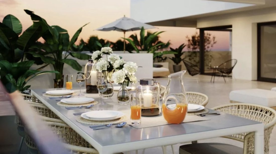Appartamento a Estepona, Andalusia, Spagna 1 - 18854740
