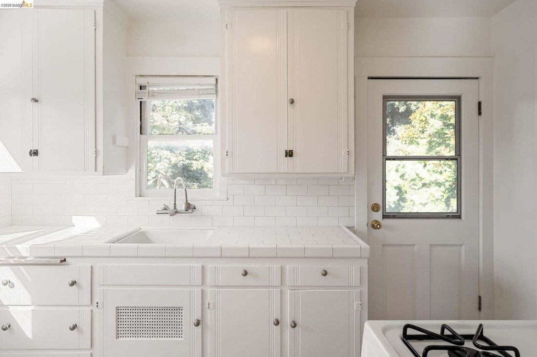 House in Alameda, California, United States 4 - 18832930