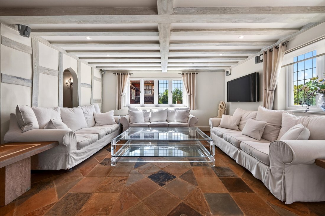 Apartment in Stoke Poges, England 4 - 18850010
