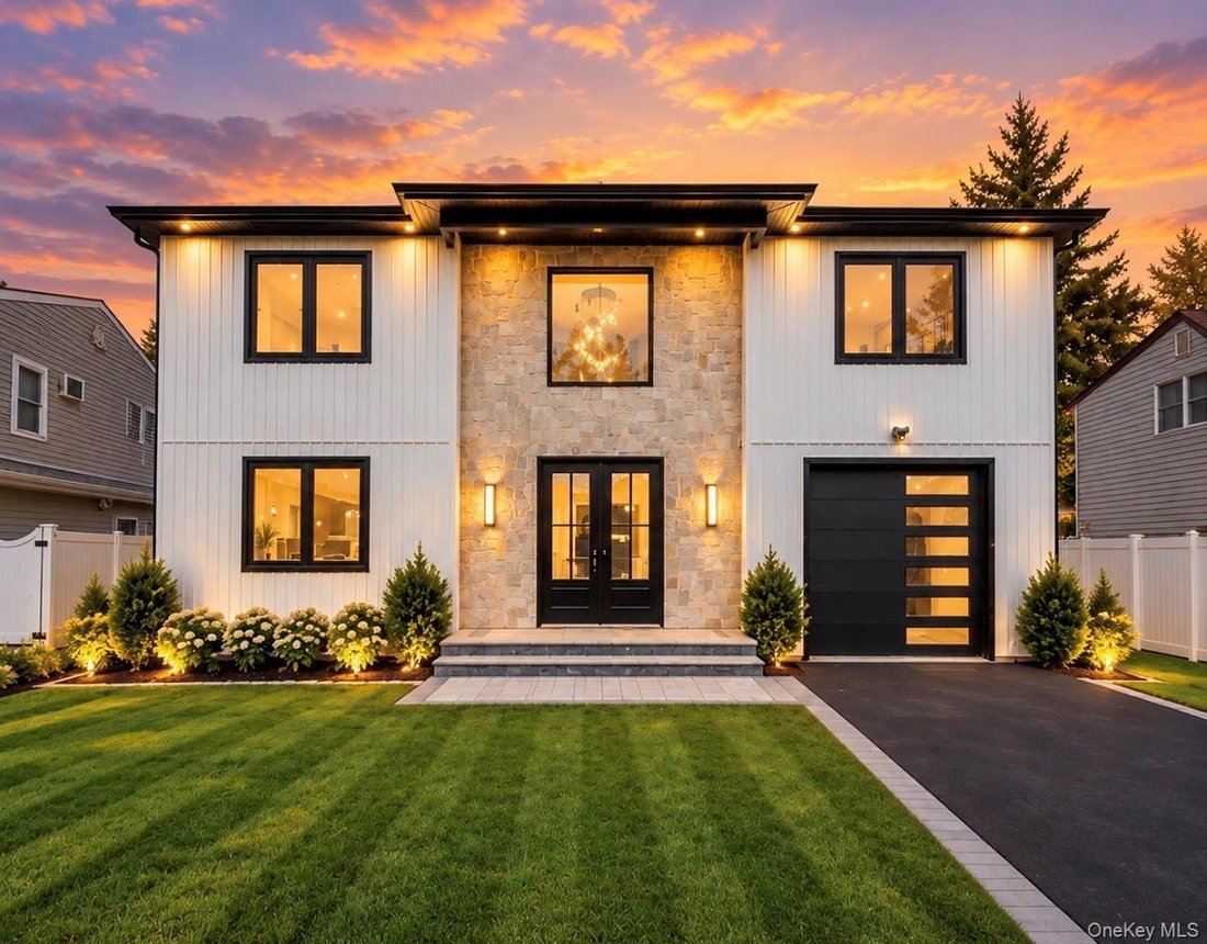 House in Levittown, New York, United States 1 - 18853031