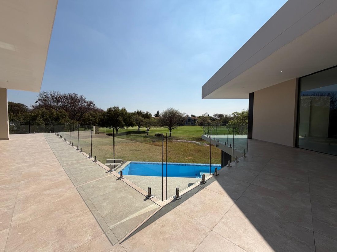 Maison à Woodhill Golf Estate, Gauteng, Afrique du Sud 2 - 18848637