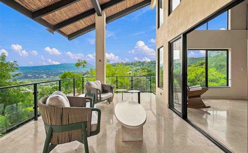 Haus in Cinco Esquinas, San José, Costa Rica 1