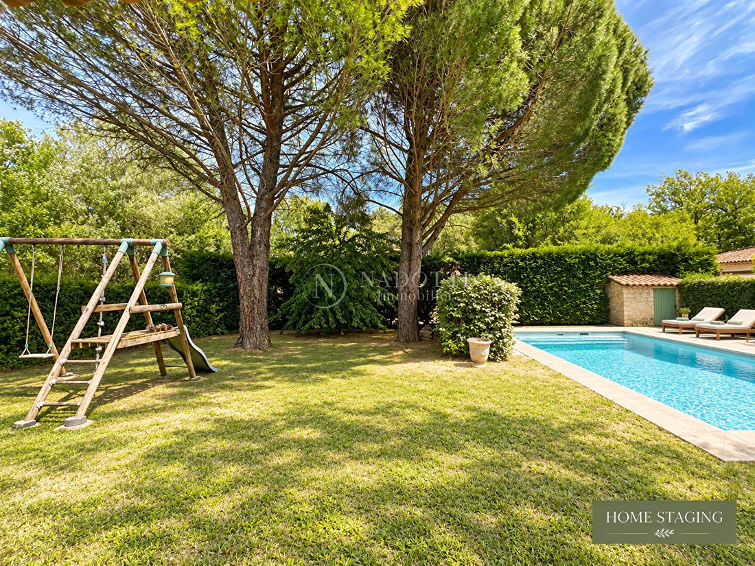 House in Gordes, Provence-Alpes-Côte d'Azur, France 2 - 15735652