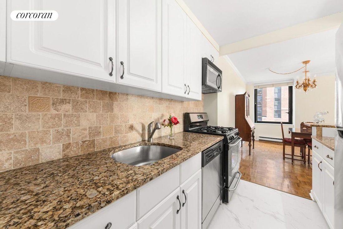 Condo in New York, New York, United States 3 - 18856289