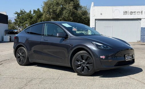2025 Tesla Model Y Long Range Sport Utility 4D in Azusa, CA, United States 1
