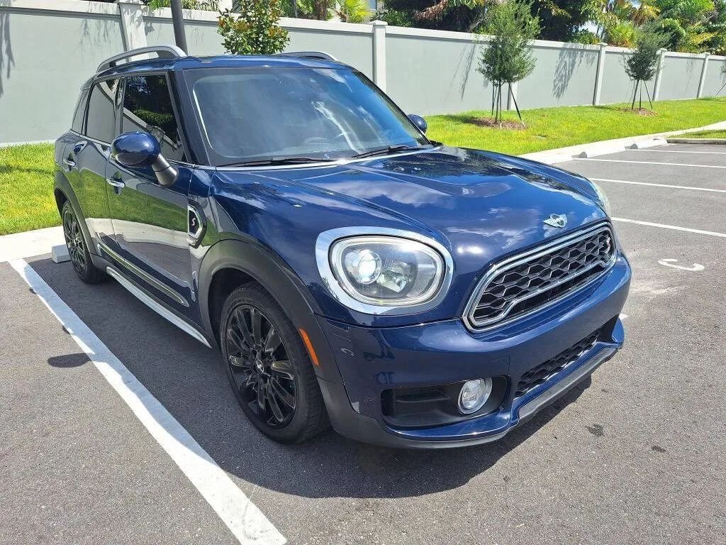 Coupe in Tampa, FL, United States 4 - 18852320