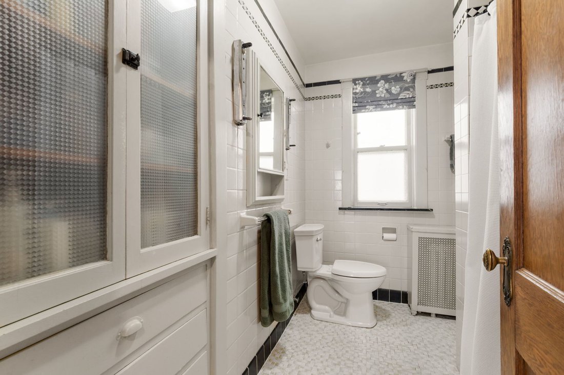 House in Chicago, Illinois, United States 5 - 18850470