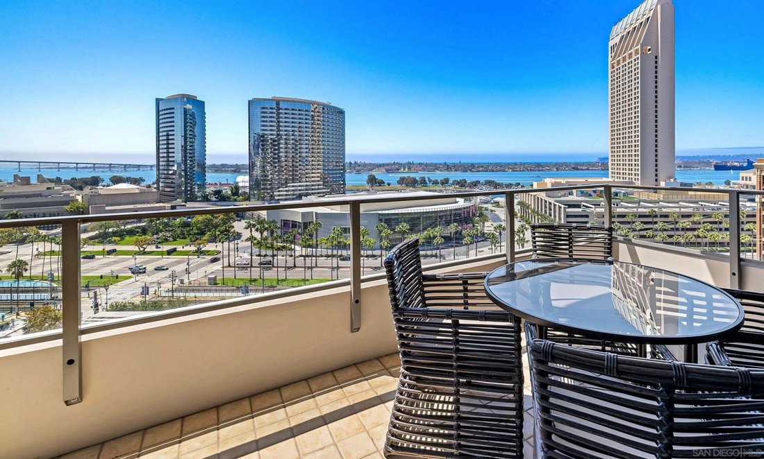 Condo in San Diego, California, United States 5 - 18853153
