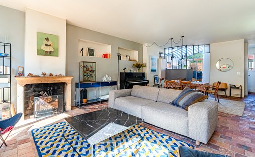 Villa à Bord de Seine, Bougival, France 1