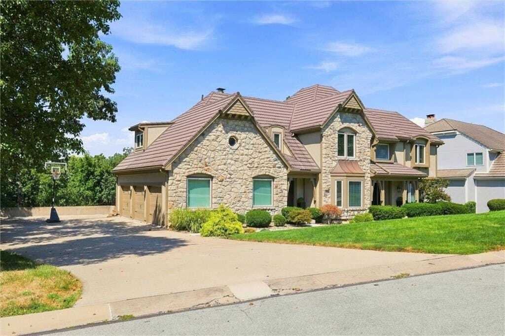 House in Leawood, Kansas, United States 3 - 18854010