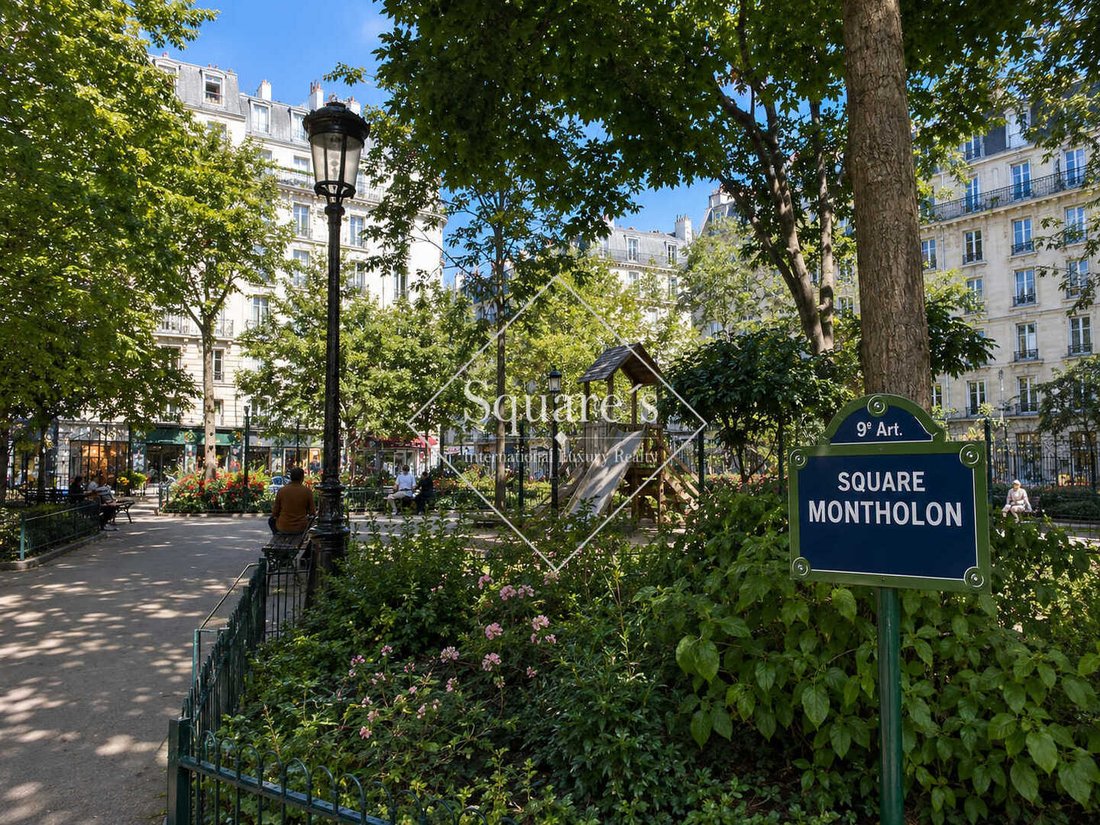 Apartment in Lorette-Martyrs, Paris 9e Arrondissement, Paris 2 - 18856737