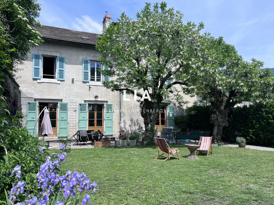 House in Bellegarde-sur-Valserine, Valserhone, France 1 - 17316246