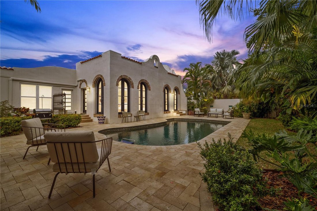 Casa a St. Petersburg, Florida, Stati Uniti 2 - 18855616