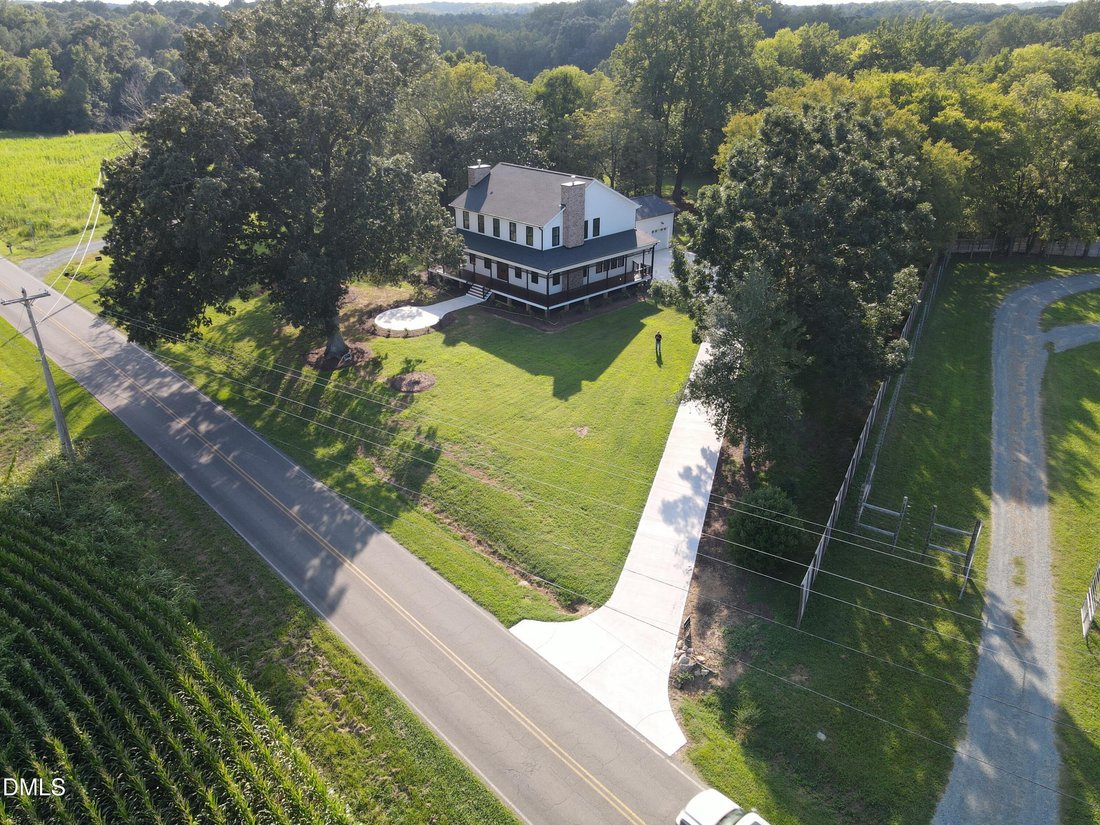 House in Hillsborough, North Carolina, United States 2 - 18842055