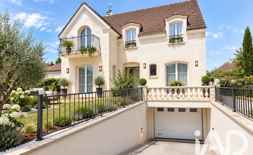 House in Villemoisson-sur-Orge, Ile-de-France, France 1