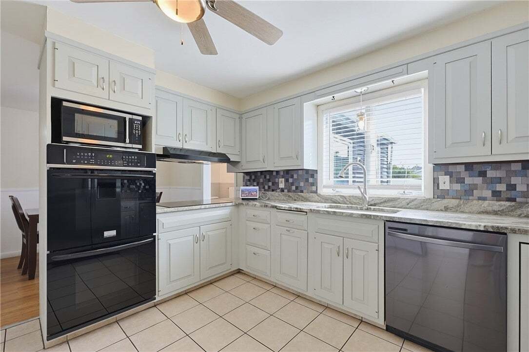 House in East Providence, Rhode Island, United States 5 - 18852660