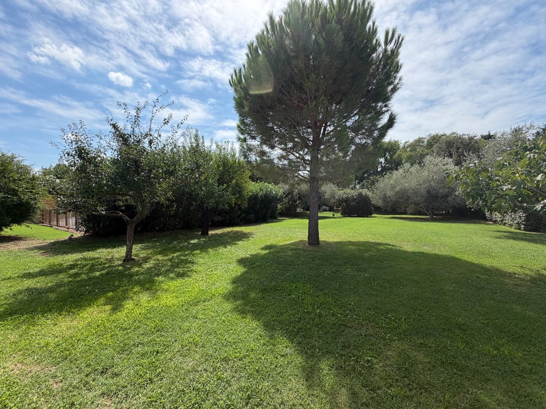 House in Uzès, Occitania, France 4 - 17467699
