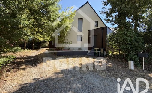 House in Saint-Lyphard, Pays de la Loire, France 1
