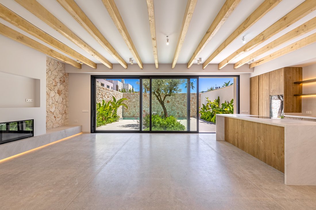 House in ses Salines, Balearic Islands, Spain 3 - 18847226
