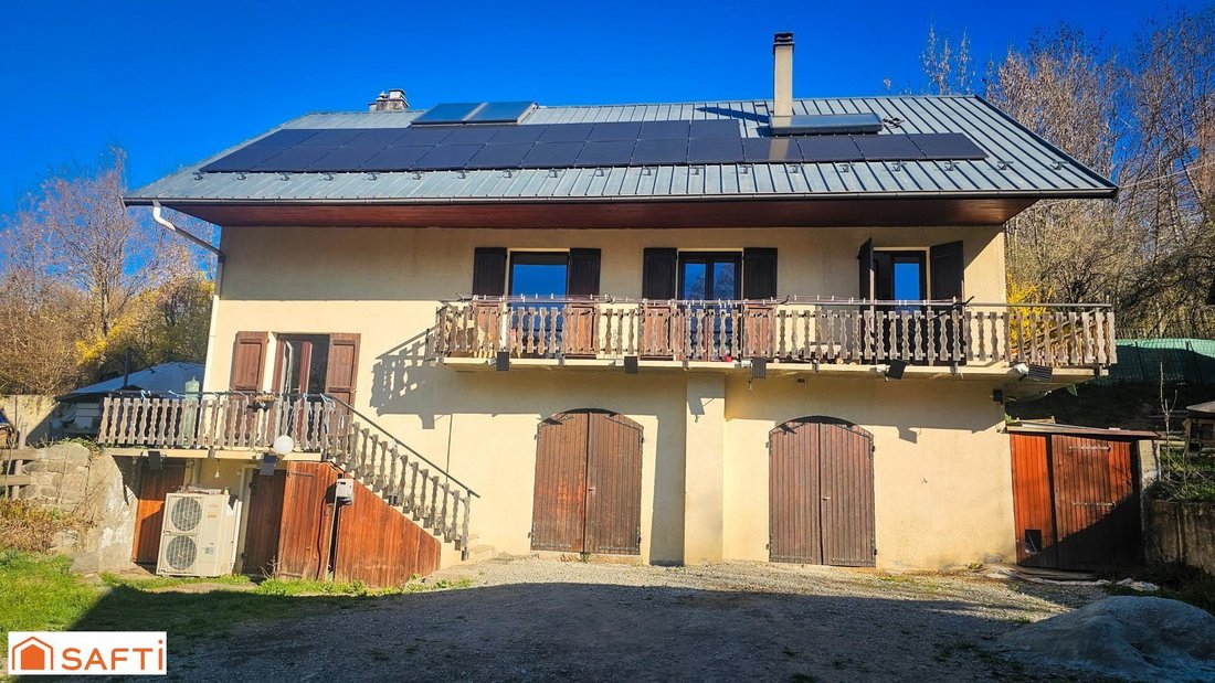 Casa en Albiez-le-Jeune, Auvernia-Ródano-Alpes, Francia 1 - 18851059