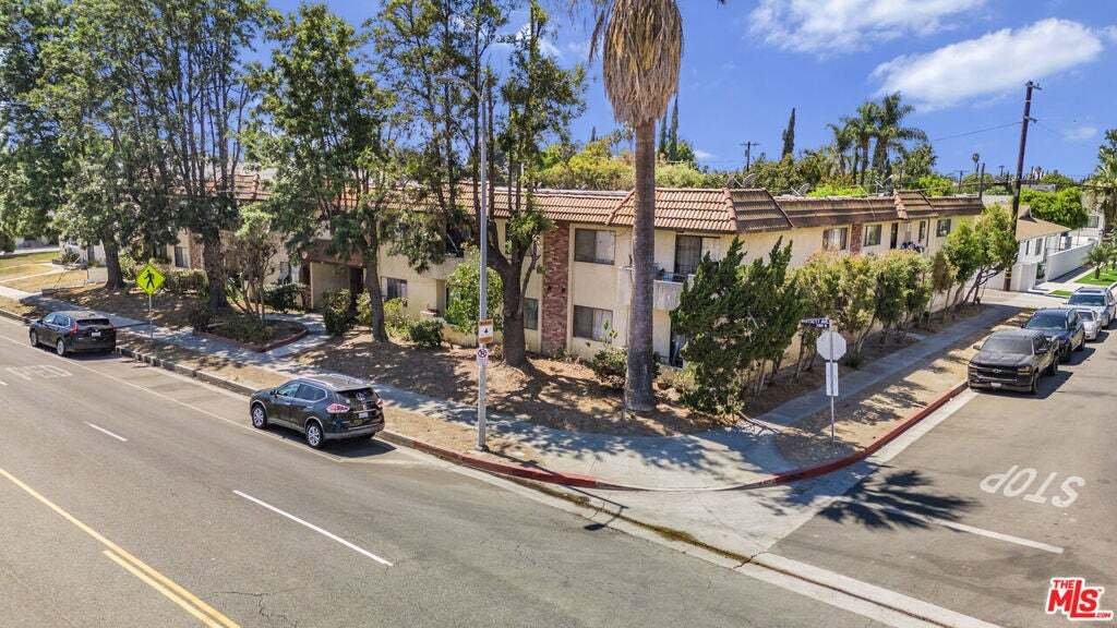 Los Angeles, California, United States 1 - 18845403
