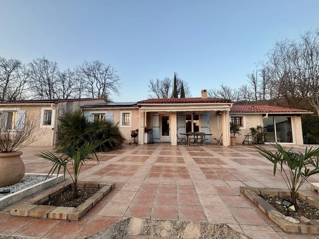 Villa a Tourrettes, Provenza-Alpi-Costa Azzurra, Francia 1 - 18855850