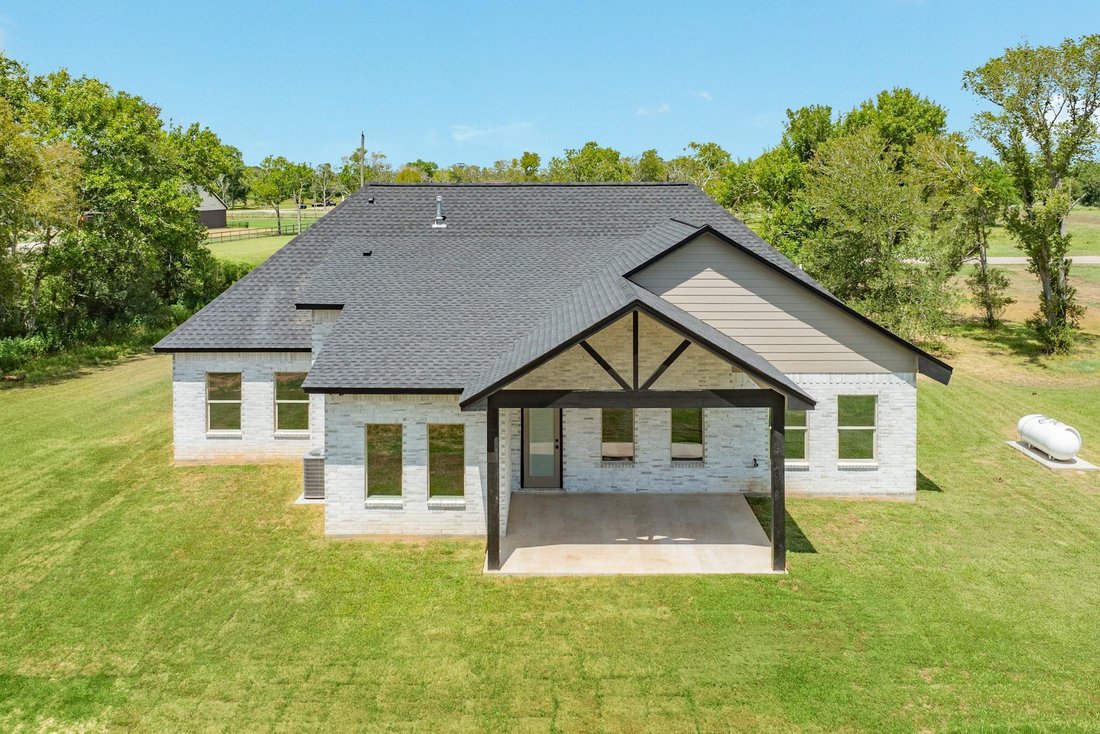 House in Clute, Texas, United States 5 - 18847010