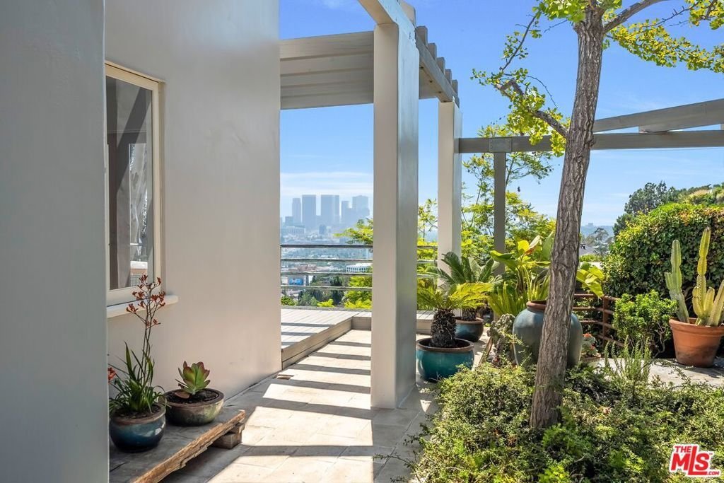 House in Los Angeles, California, United States 4 - 18849534