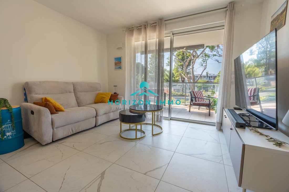 Appartement à Saint-Laurent-du-Var, Provence-Alpes-Côte d'Azur, France 3 - 18848979
