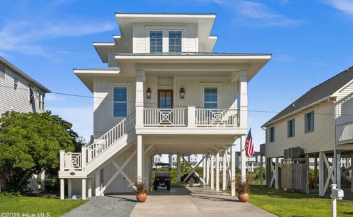 House in Topsail Beach, North Carolina, United States 1