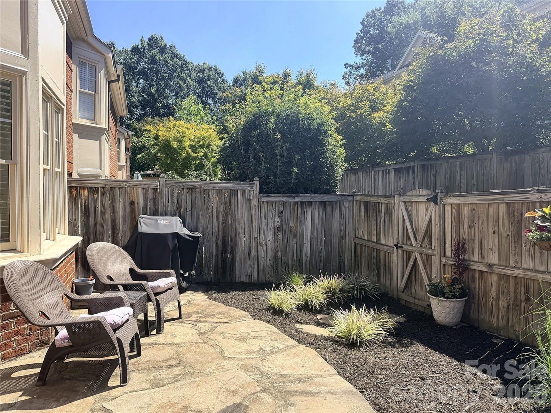 Villa in Charlotte, North Carolina, United States 3 - 18850417