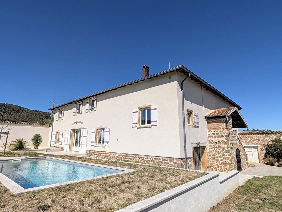 House in Saint-Etienne-la-Varenne, Auvergne-Rhône-Alpes, France 3 - 15702967