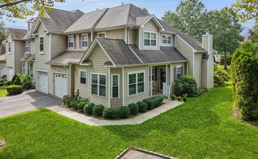 Condo in Nesconset, New York, United States 1