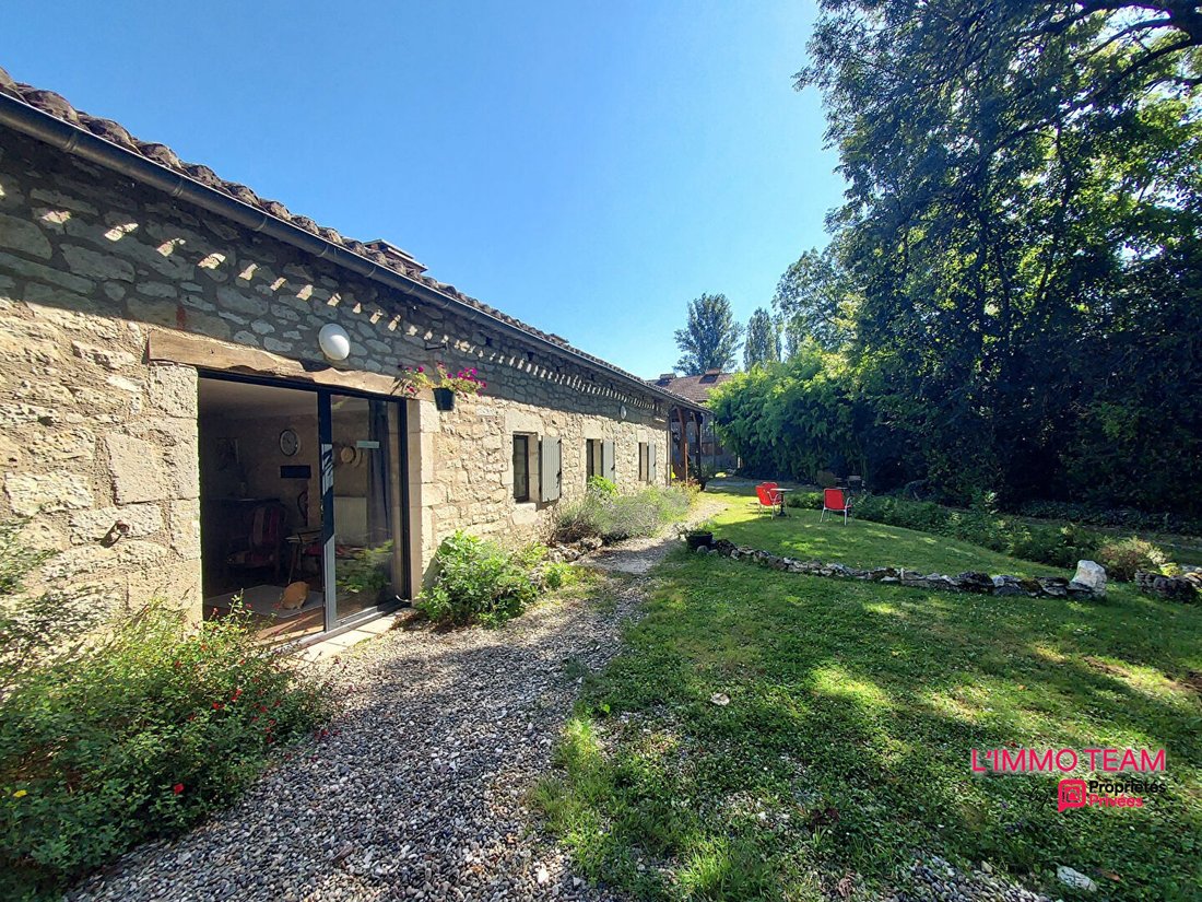 Villa in Montcuq, Montcuq-en-Quercy-Blanc, France 5 - 18302931
