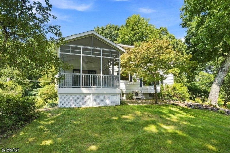 House in Montague Township, New Jersey, United States 4 - 18842597