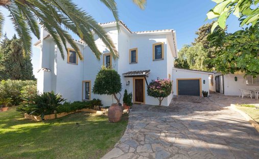 Villa in Guadalmina Alta, San Pedro de Alcantara, Spain 1