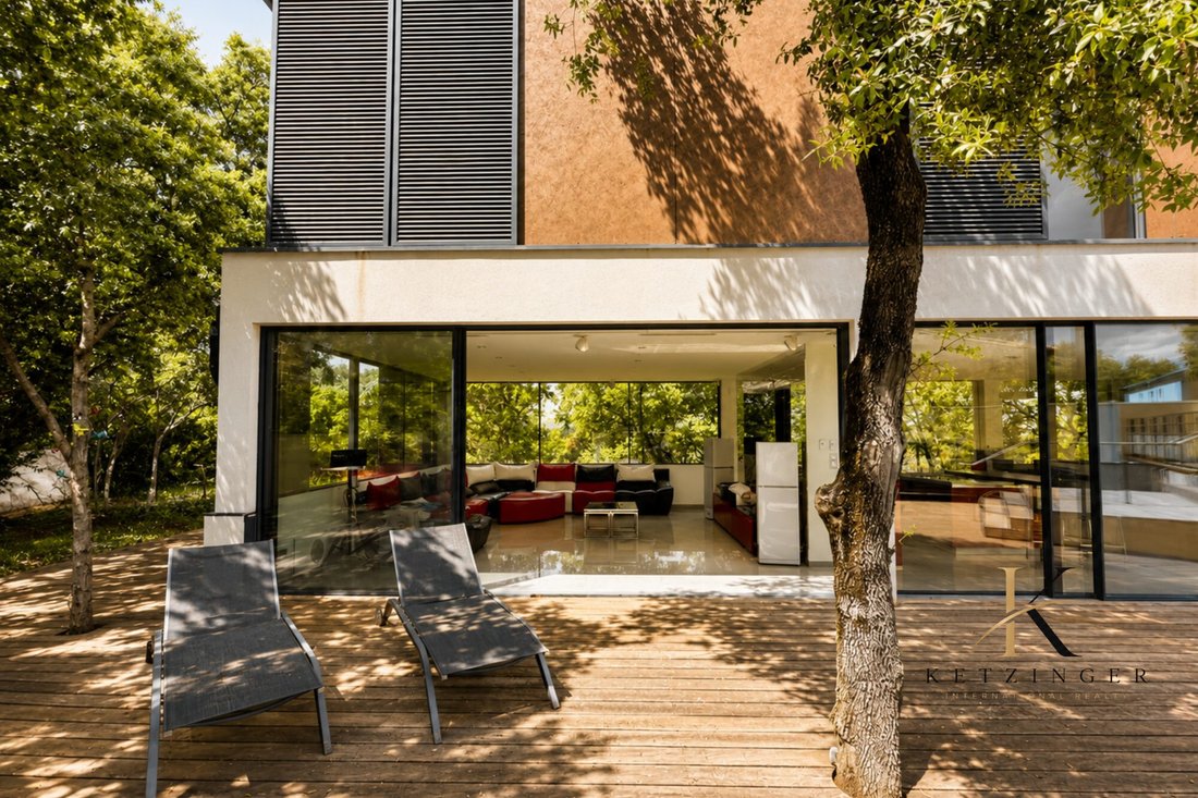 Villa in Arrondissement of Montpellier, Occitania, France 5 - 18043434