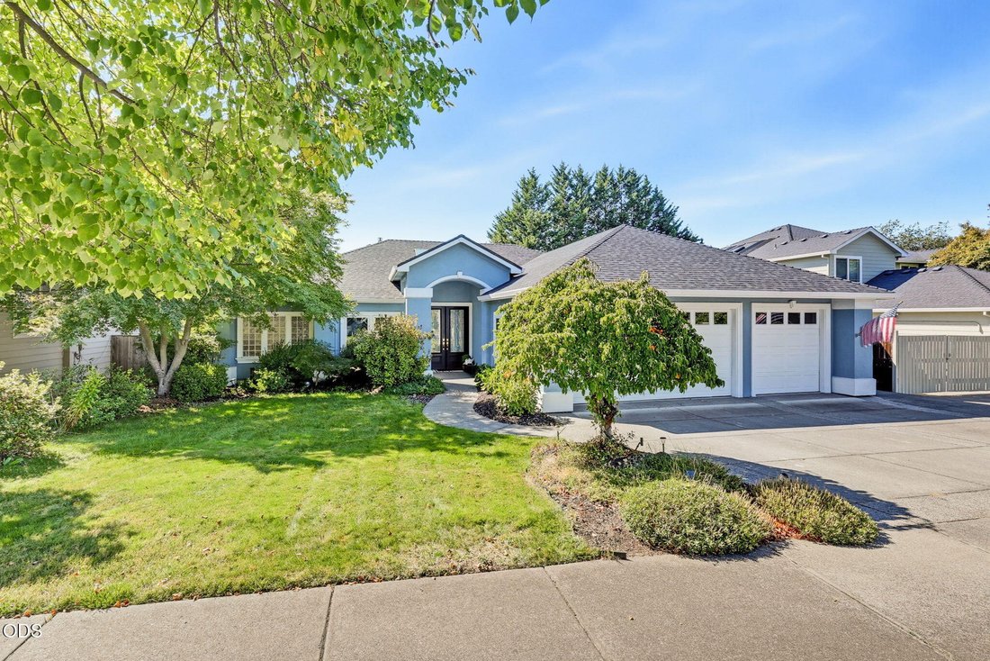 House in Medford, Oregon, United States 1 - 18832549