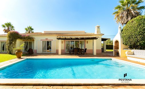 Villa in Estombar e Parchal, Algarve, Portugal 1
