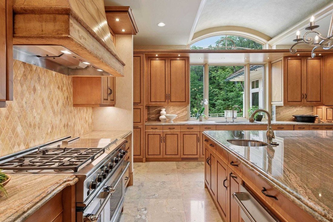 House in Minnetonka, Minnesota, United States 2 - 18564831
