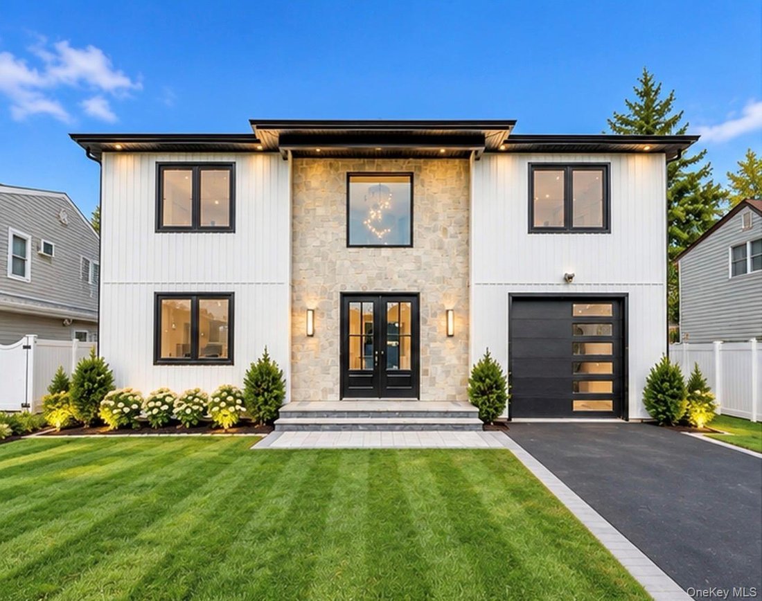 House in Levittown, New York, United States 2 - 18853031