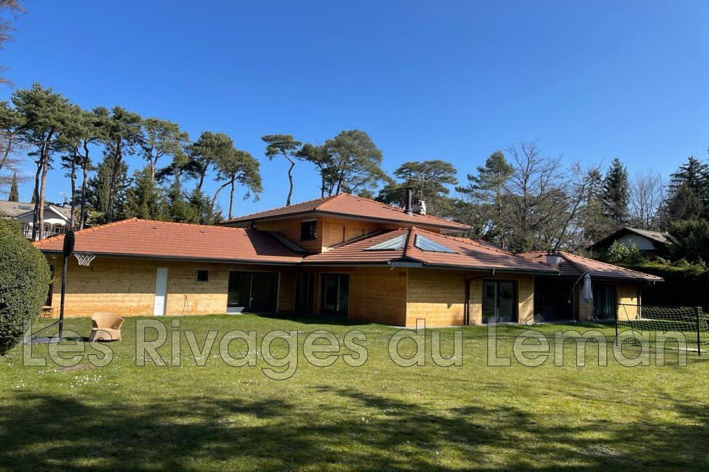 Villa en Sciez, Auvernia-Ródano-Alpes, Francia 1 - 18843374
