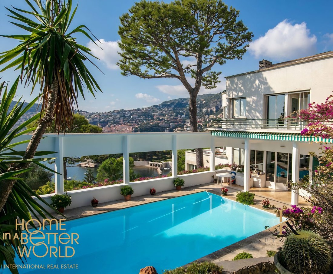 Villa in Saint-Jean-Cap-Ferrat, Provence-Alpes-Côte d'Azur, France 3 - 17699924