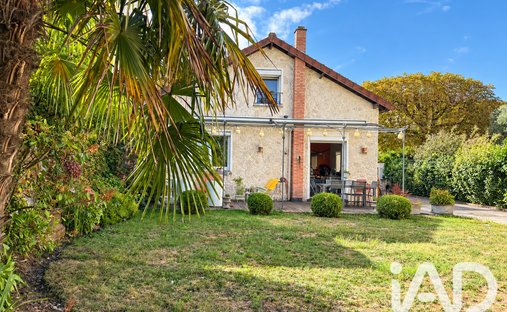 Casa a La Pie, Saint-Maur-des-Fossés, Francia 1